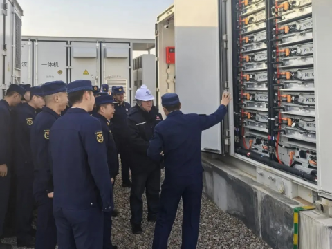 以练筑防！菠菜担保网电气盐池储能电站发展消防专项行动