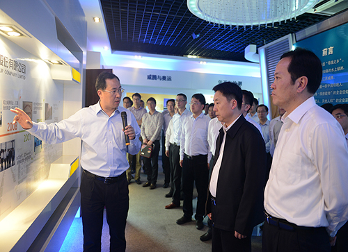 627f8543773ab188a31fe2cbee90215c